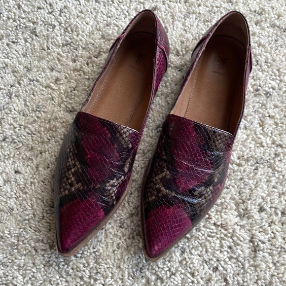 FRYE Women's Kenzie Venetian Pointed Toe Ballet Purple Snakeskin Flats Size 7M - Picture 5 of 7